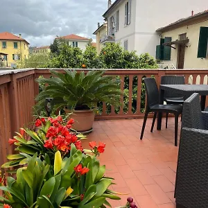 Appartement La Casa Di Ele, Parcheggio Privato Gratuito, La Spezia